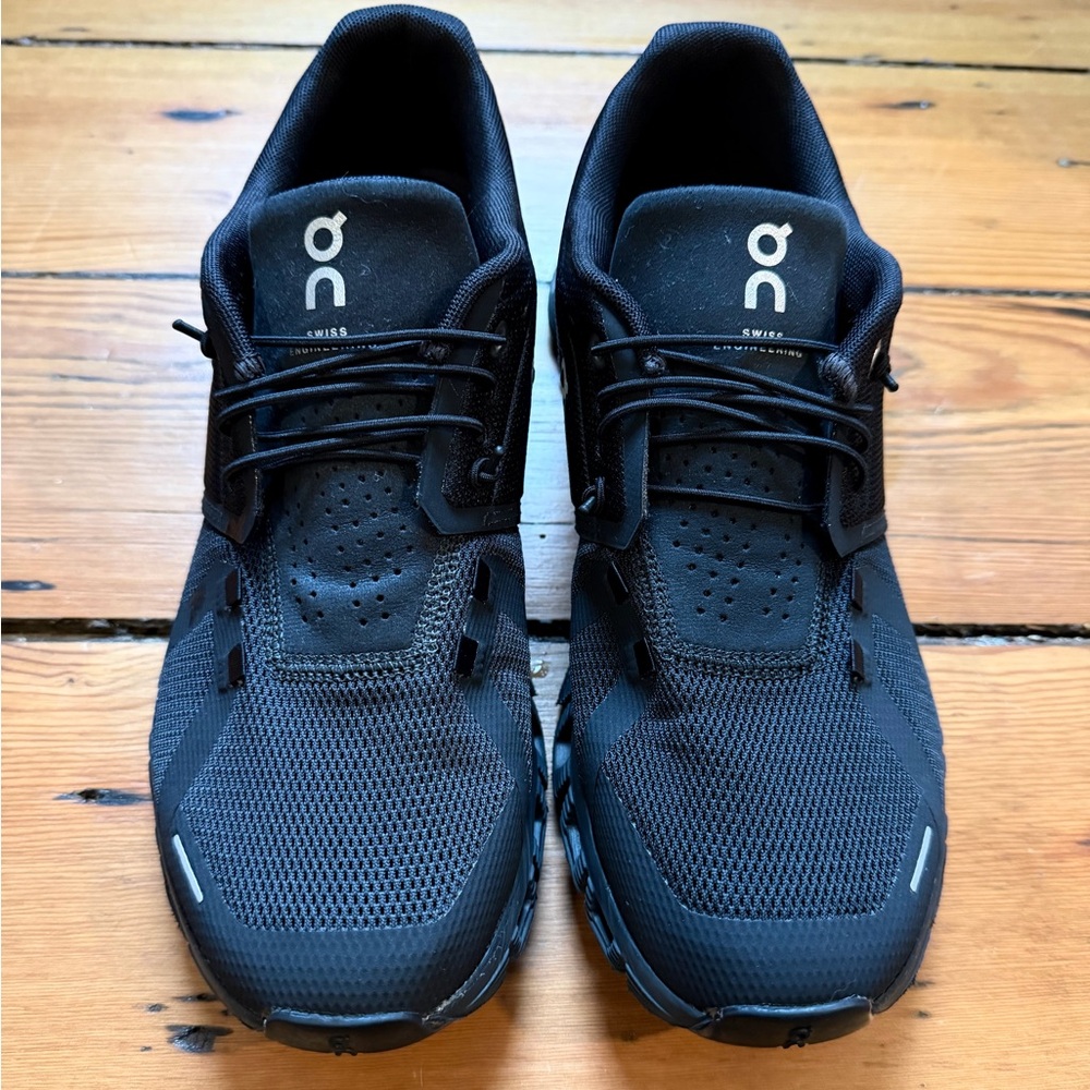 On Cloud Sneaker